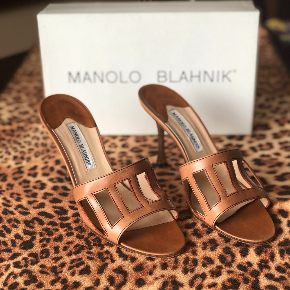 Authentic MANOLO BLAHNIK Saddle Leather Sandals Size 40 (US 9)